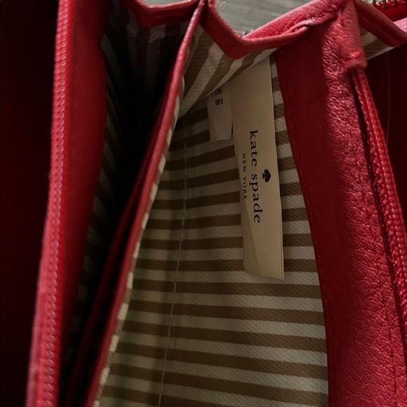 Kate Spade Vibrant Red Zip Multi Pocket Wallet - Picture 4 of 6